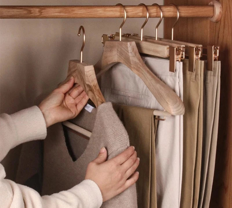 Cintres en Bois de Camphre – Lot de 2 | Cintrélia Bois / Lot de 2