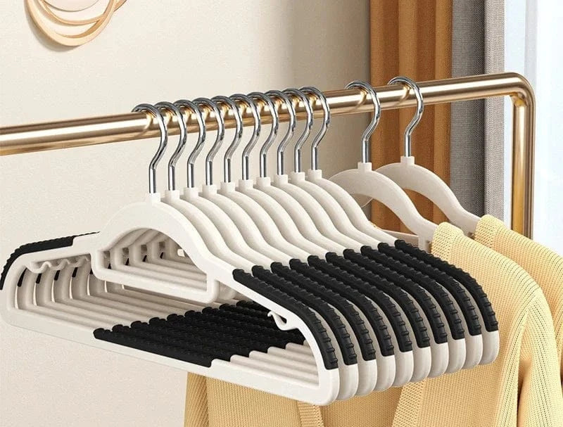 10PCS Anti Slip Hanger Household Clothes Hanger Plastic Non Marking and Anti Slip Hanger Clothing Rack Drying Rack for Clothes | Cintrélia A-Black / 10PCS