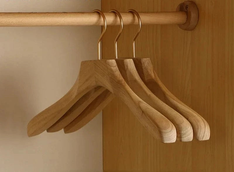 Cintres Bois de Camphre  – Lot de 2 | Cintrélia Bois / Lot de 2